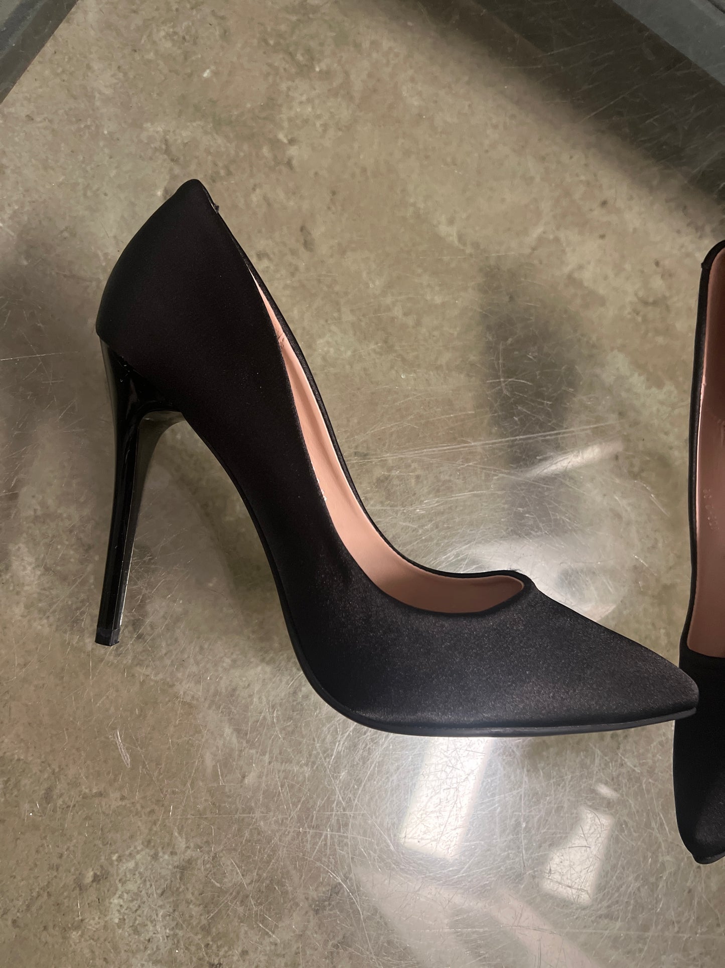 Nueva Vida - Decolette Greta