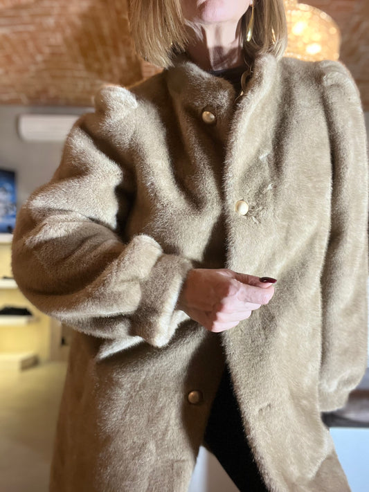 Nueva Vida - Pelliccia Genny