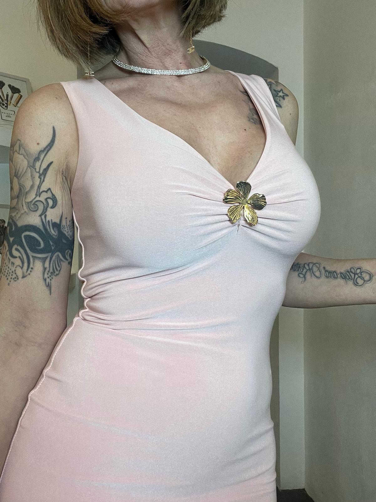 Nueva Vida - Abito Lungo Con Spilla