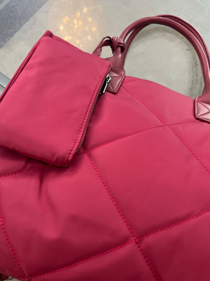 Nueva Vida - Borsa Moncler