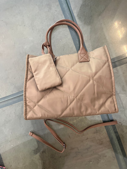 Nueva Vida - Borsa Moncler