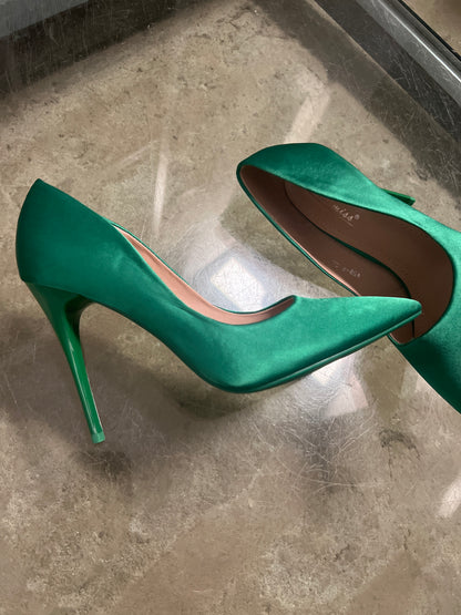 Nueva Vida - Decolette Greta