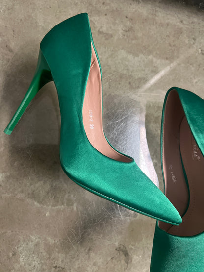 Nueva Vida - Decolette Greta