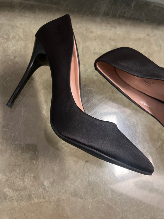 Nueva Vida - Decolette Greta