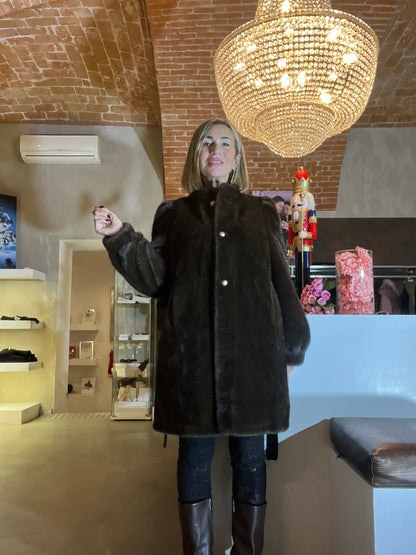 Nueva Vida - Pelliccia Genny