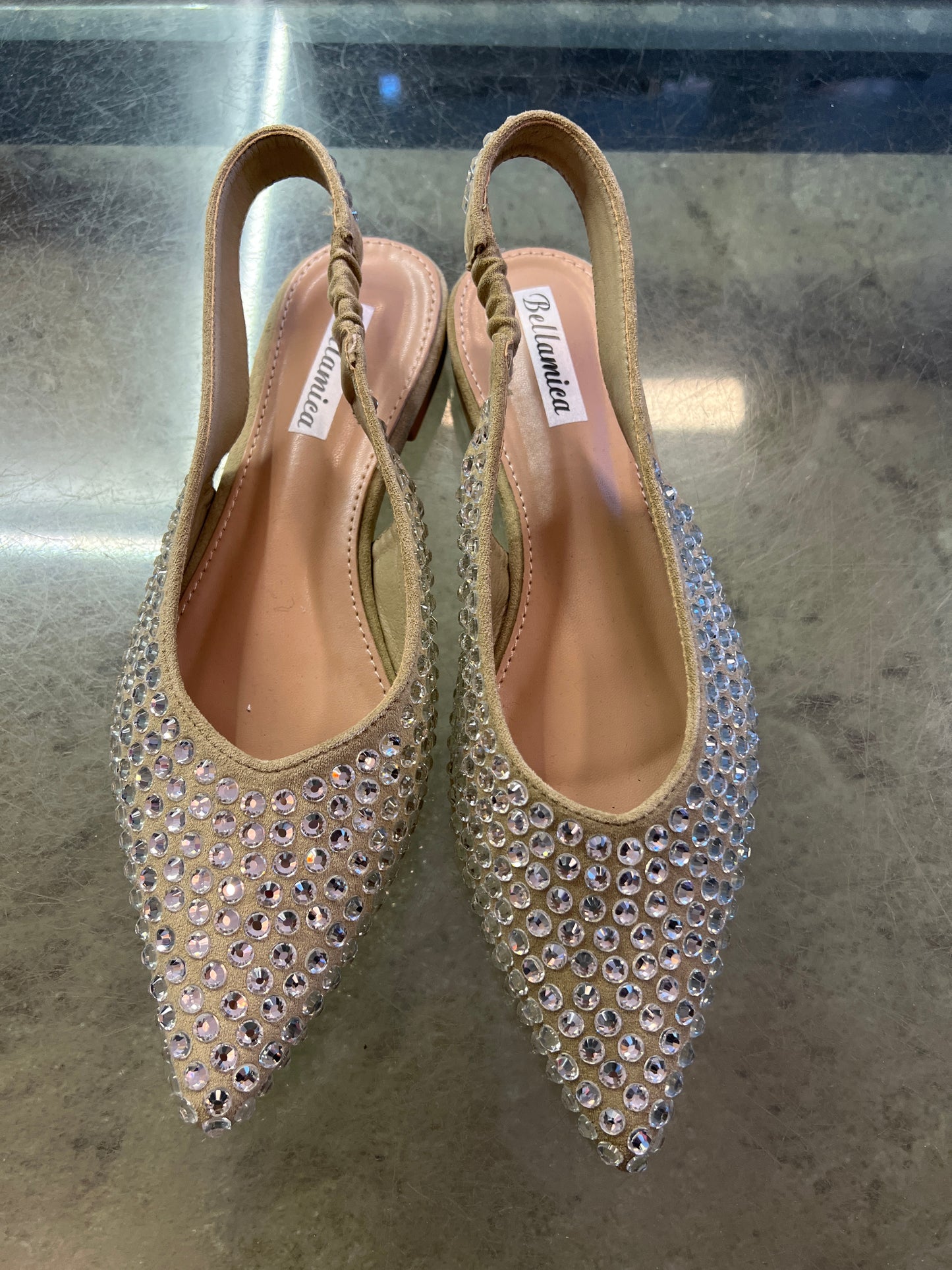 Nueva Vida - Ballerina Elena