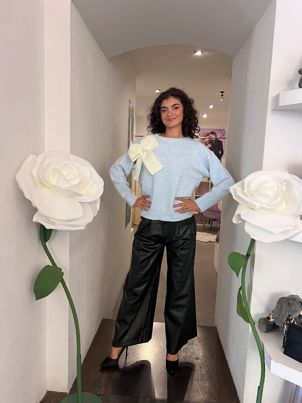 Girocollo Angela - Nocciola / Nero / Azzurro / Rosa / Cioccolato / Bianco