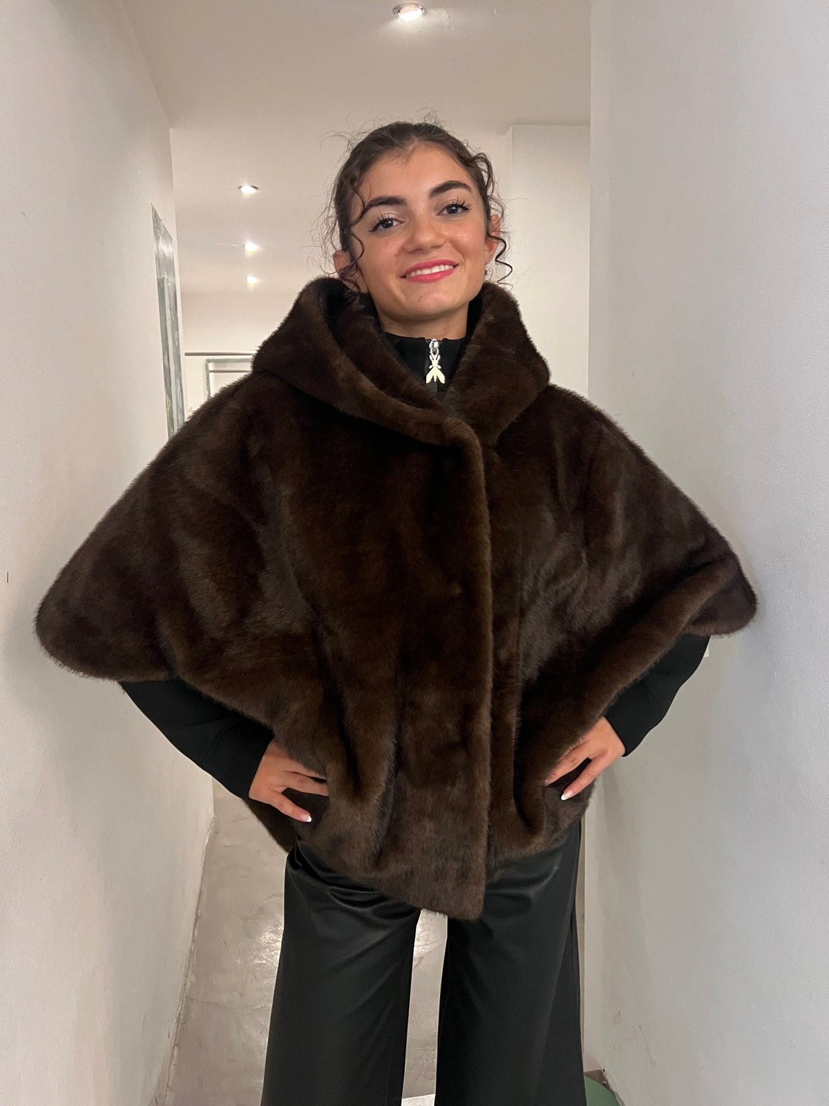 Nueva Vida - Mantella Eco Sabrina